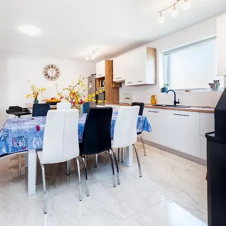 Fradelani Holiday home Zminj