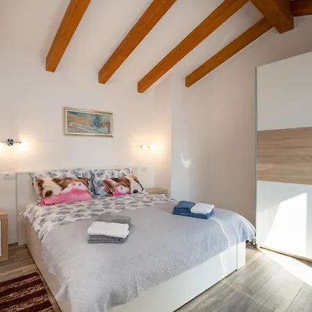 Fradelani Holiday home Zminj